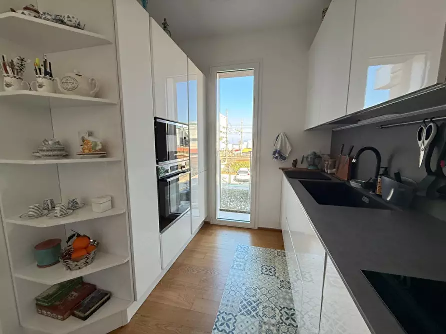 Immagine 7 di Appartamento in vendita  in Via Francesco Podesti a Senigallia