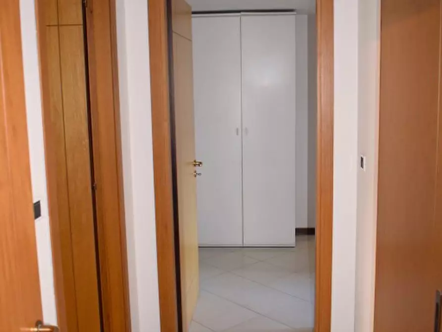 Immagine 14 di Appartamento in vendita  in Via Raffaello Sanzio a Pescara