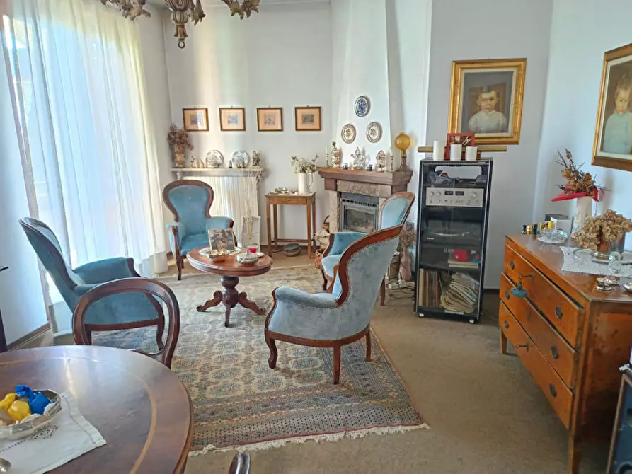 Immagine 29 di Villa in vendita  in Via Magenta  5 a Morano Sul Po