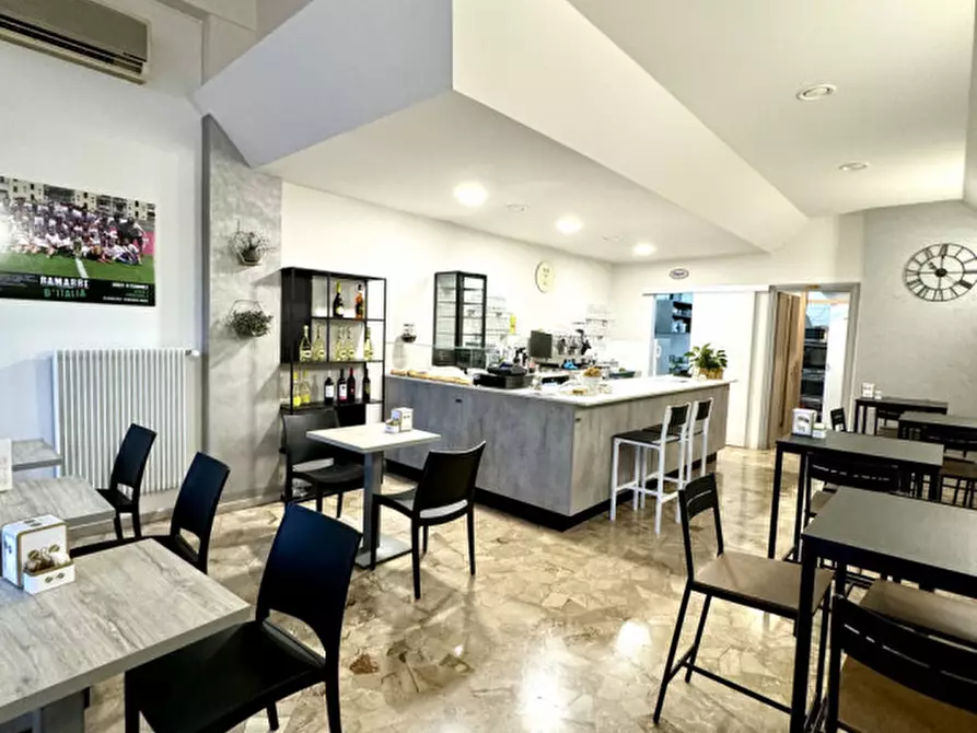 Immagine 2 di Attività commerciale in vendita  in Viale marconi 57 a Pordenone