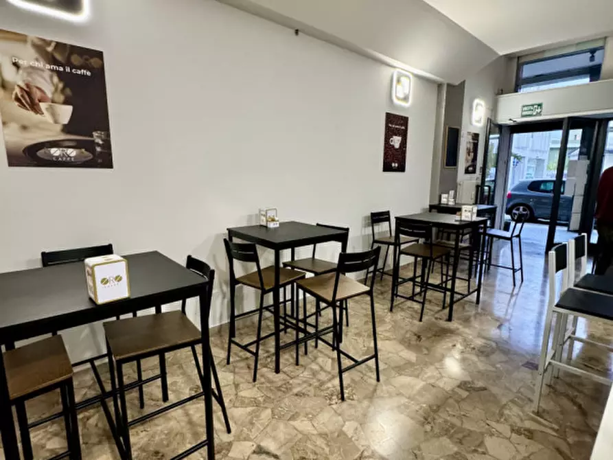 Immagine 3 di Attività commerciale in vendita  in Viale marconi 57 a Pordenone