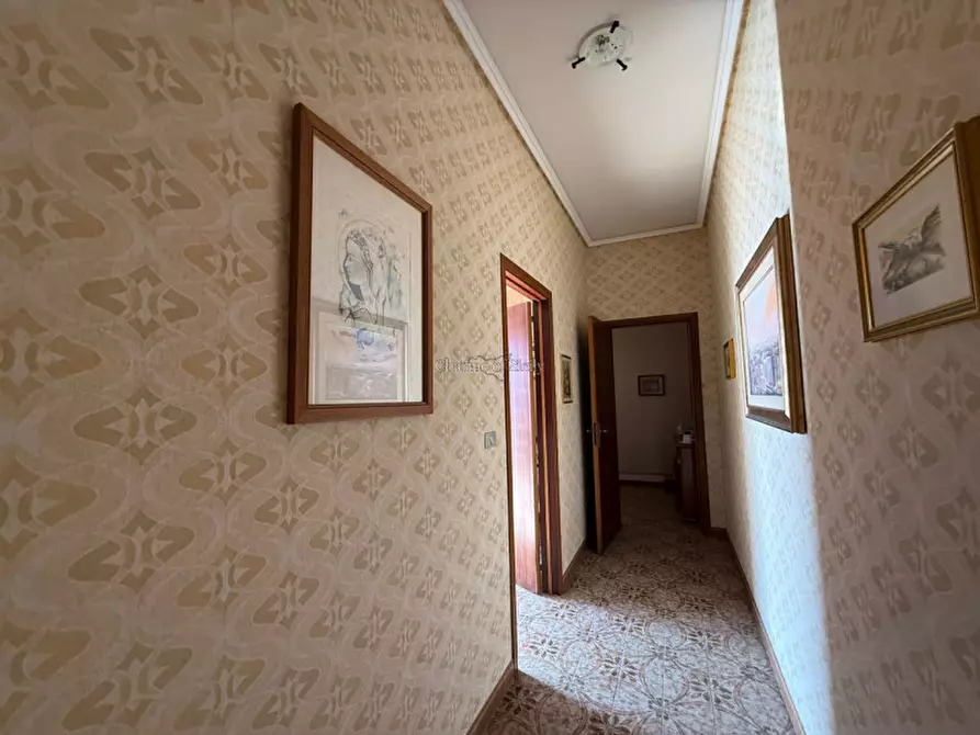 Immagine 14 di Appartamento in vendita  in Via Dente a Modica