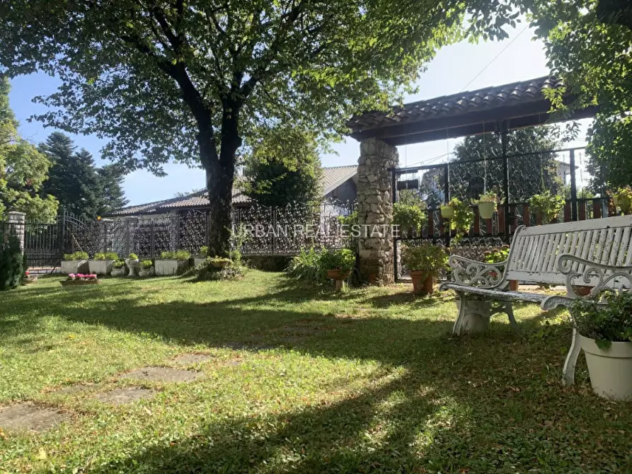 Immagine 1 di Villa in vendita  in Padriciano 177 a Trieste