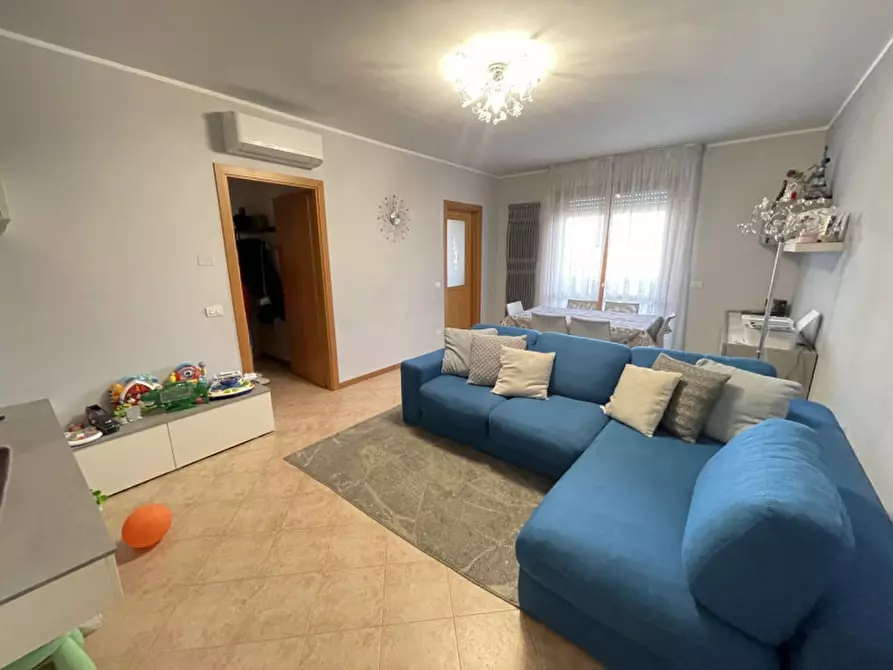 Immagine 1 di Appartamento in vendita  a Suzzara