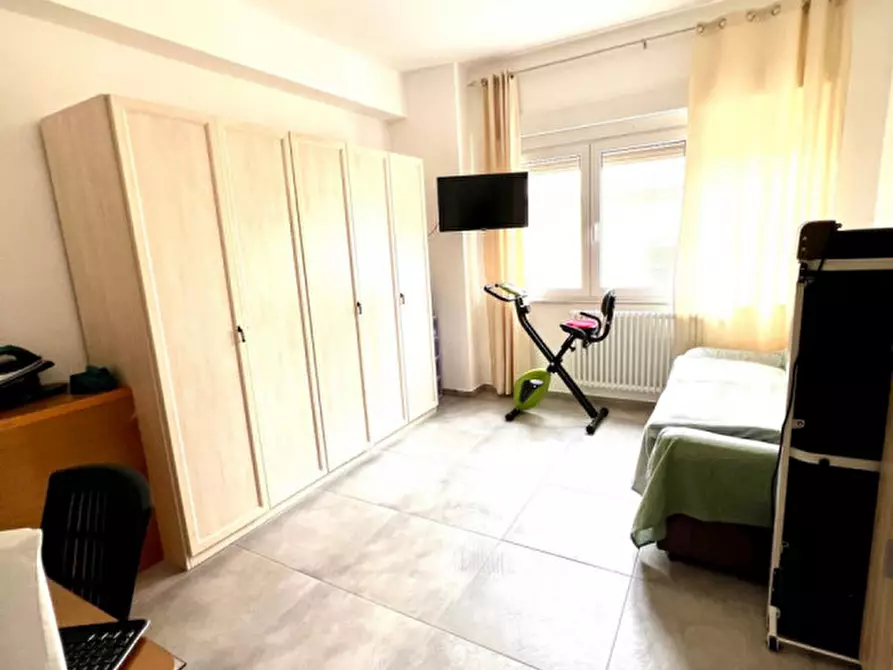 Immagine 10 di Appartamento in vendita  in VIA SFERRACAVALLO a Palermo