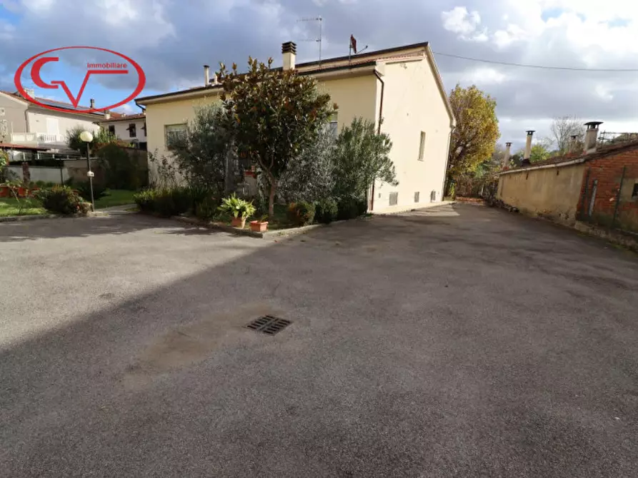 Immagine 4 di Casa indipendente in vendita  in via cilembrini a Montevarchi