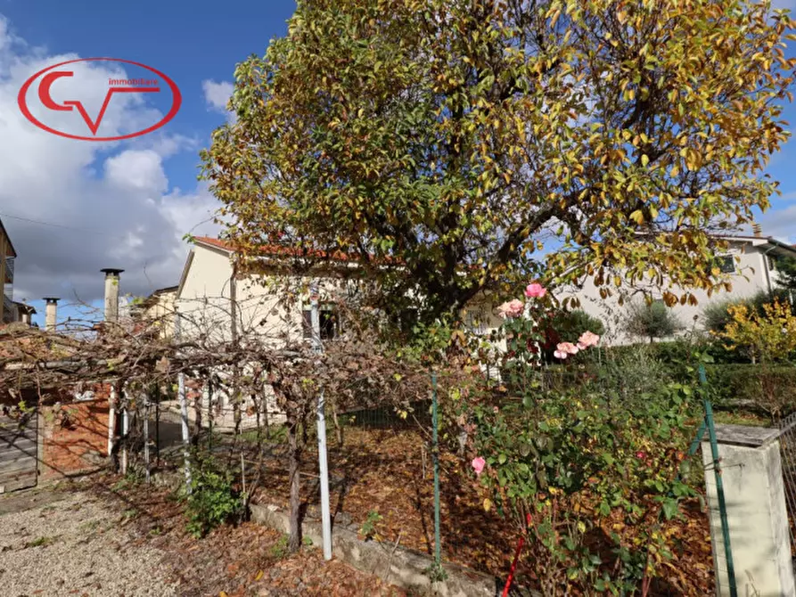 Immagine 28 di Casa indipendente in vendita  in via cilembrini a Montevarchi