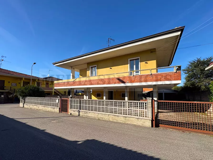 Immagine 1 di Villa in vendita  in via Papa Luciani n° 2 a Mezzana Rabattone