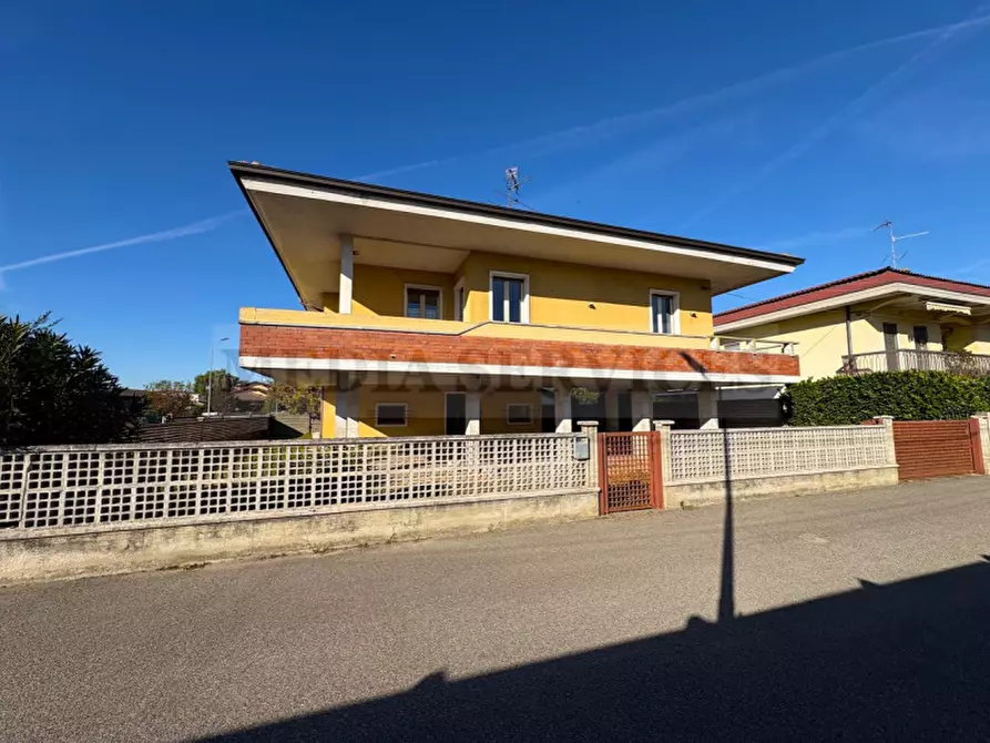 Immagine 2 di Villa in vendita  in via Papa Luciani n° 2 a Mezzana Rabattone