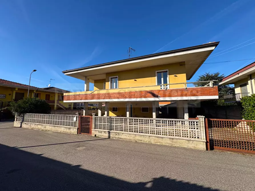 Immagine 4 di Villa in vendita  in via Papa Luciani n° 2 a Mezzana Rabattone