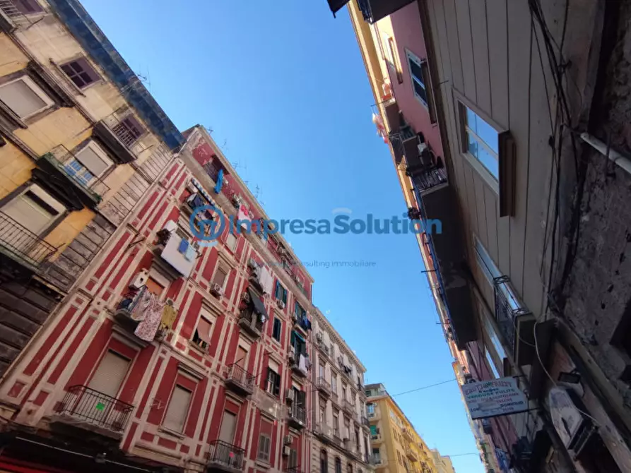 Immagine 1 di Negozio in affitto  in Via Ferrara a Napoli