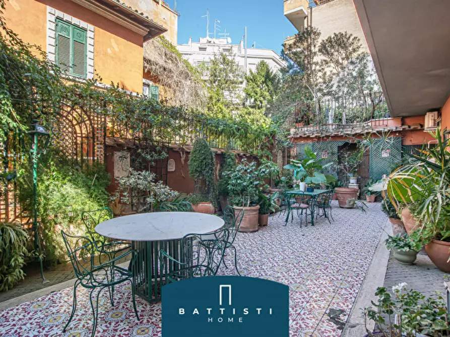 Immagine 1 di Appartamento in vendita  in Via Aventina a Roma