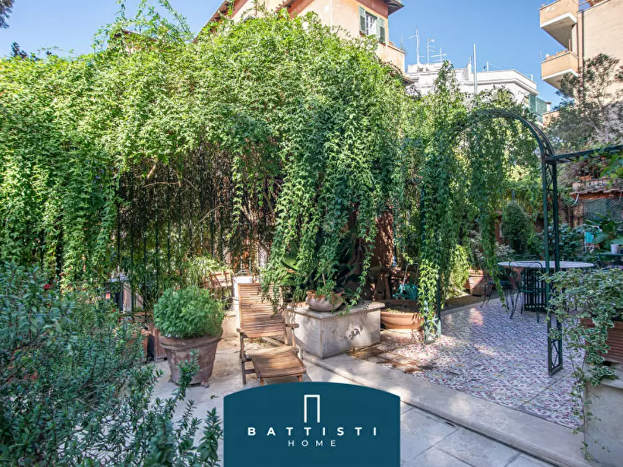 Immagine 4 di Appartamento in vendita  in Via Aventina a Roma