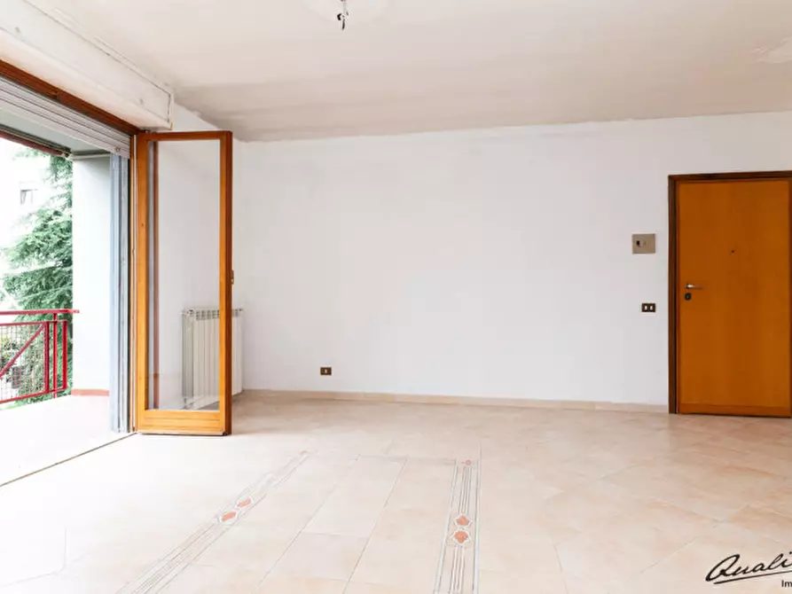 Immagine 1 di Appartamento in vendita  in Via Gaetano Giorgio Gemmellaro a Roma