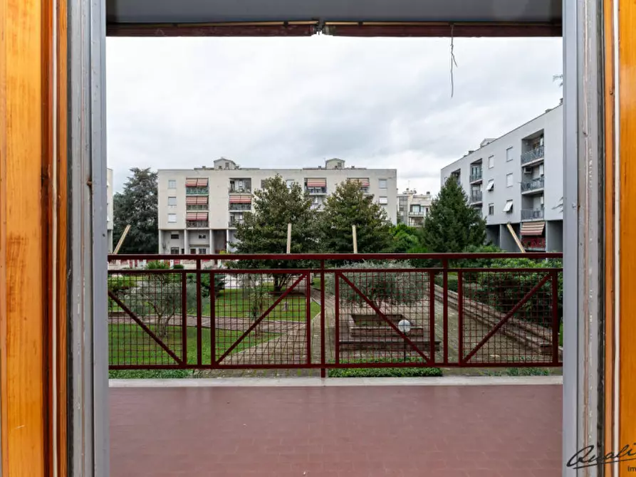 Immagine 6 di Appartamento in vendita  in Via Gaetano Giorgio Gemmellaro a Roma