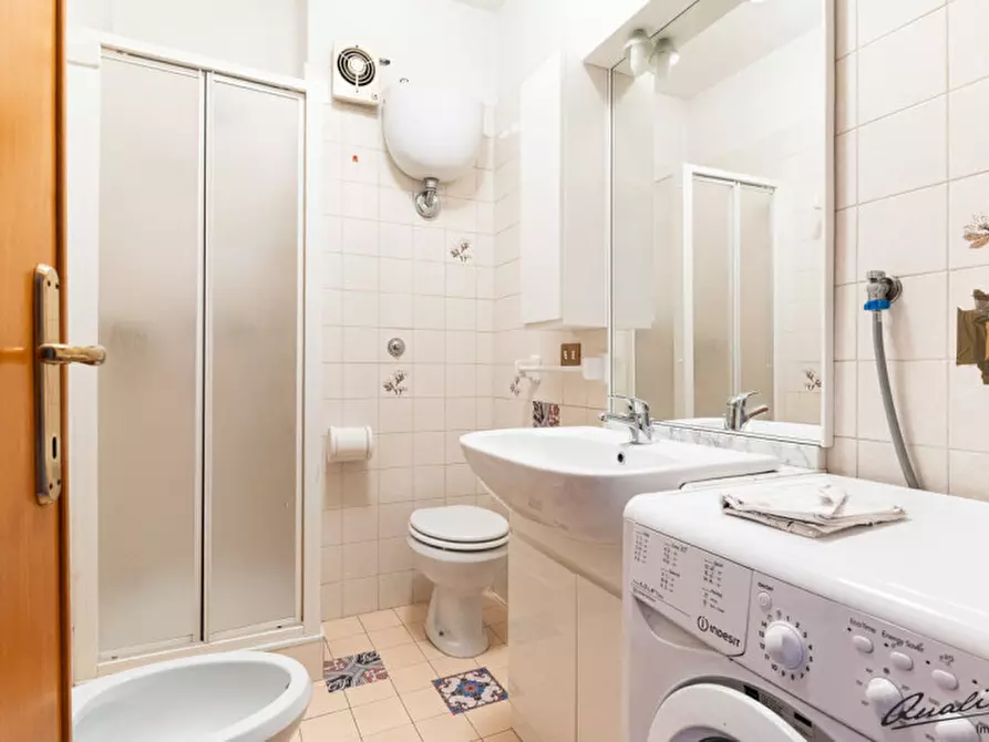 Immagine 33 di Appartamento in vendita  in Via Gaetano Giorgio Gemmellaro a Roma