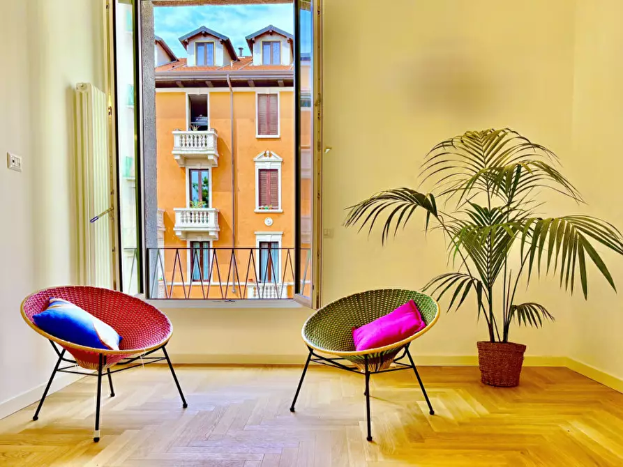 Immagine 3 di Appartamento in vendita  in Via Eugenio Villoresi a Milano