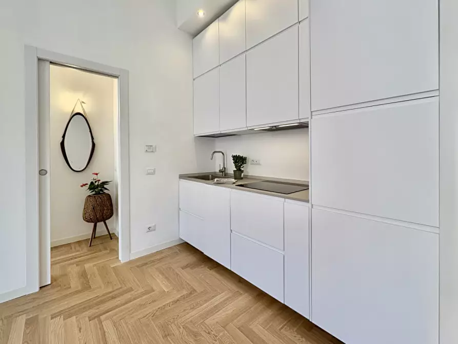 Immagine 9 di Appartamento in vendita  in Via Eugenio Villoresi a Milano