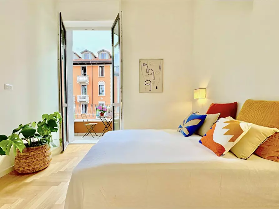 Immagine 14 di Appartamento in vendita  in Via Eugenio Villoresi a Milano