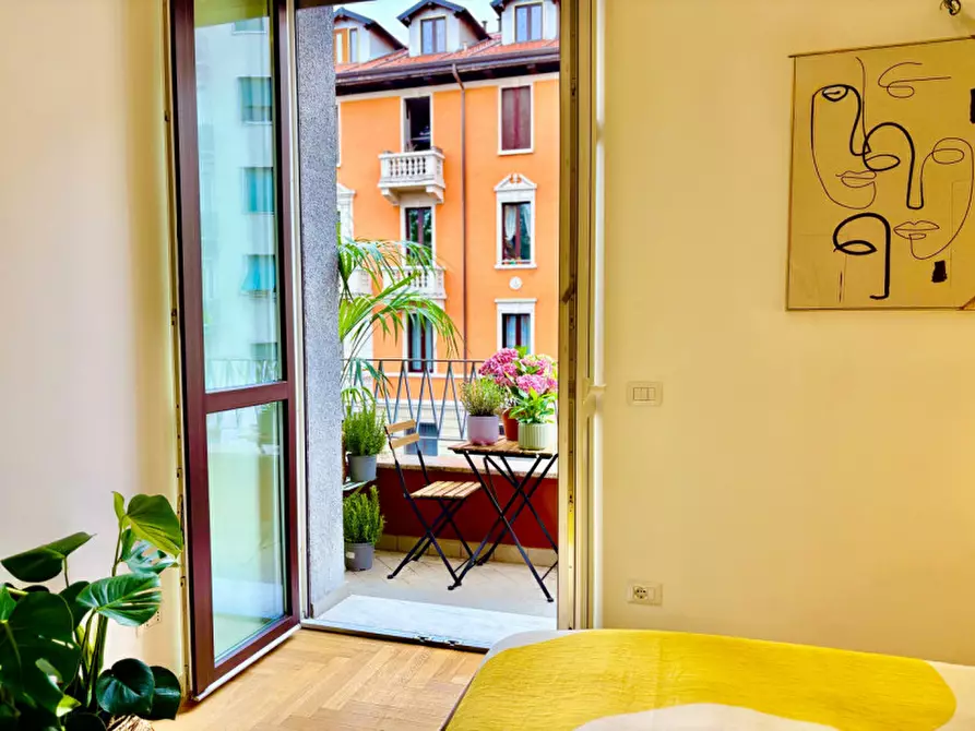 Immagine 15 di Appartamento in vendita  in Via Eugenio Villoresi a Milano