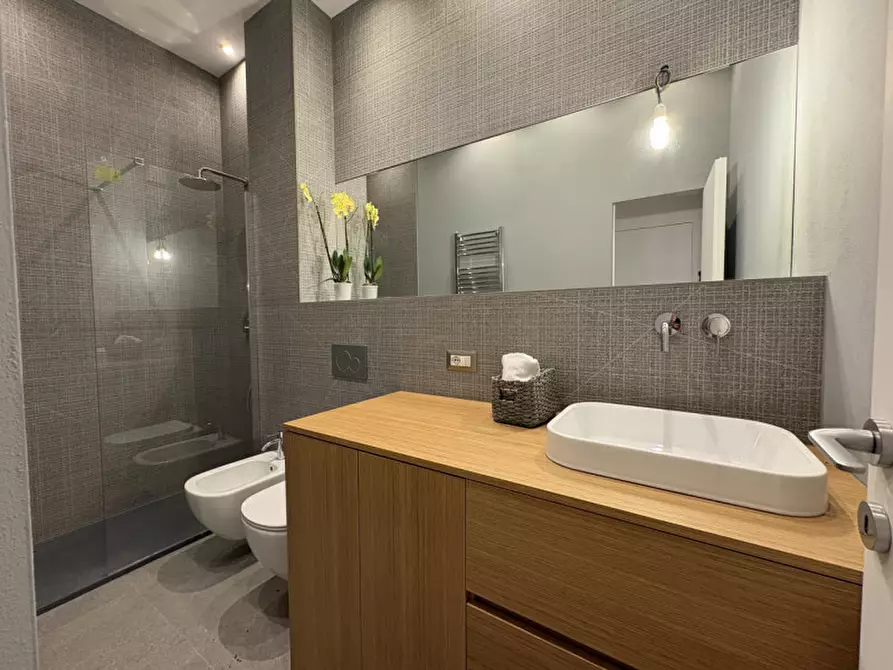 Immagine 21 di Appartamento in vendita  in Via Eugenio Villoresi a Milano