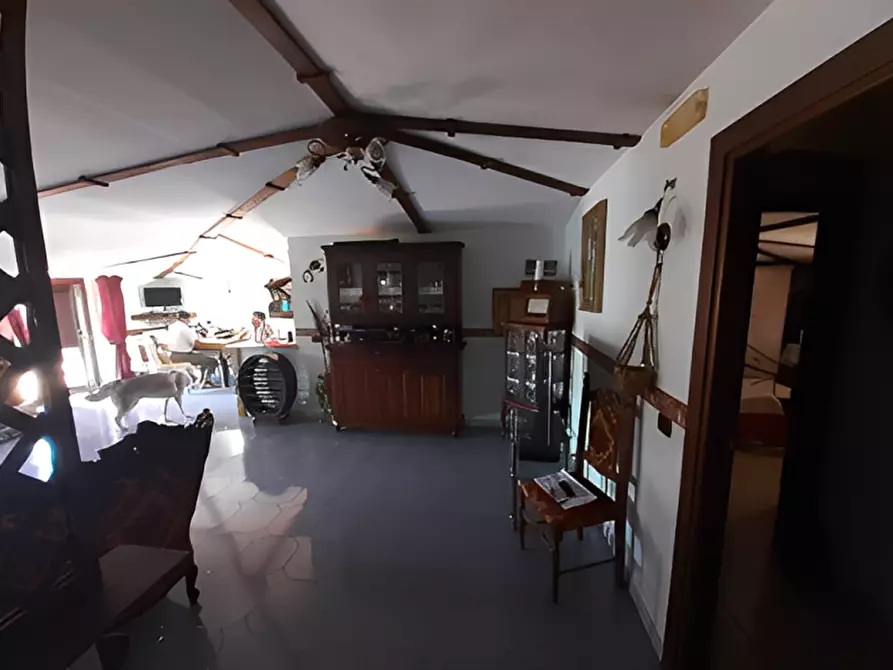 Immagine 3 di Appartamento in vendita  in Via Fratelli Bandiera - I traversa n. 8 a Teverola