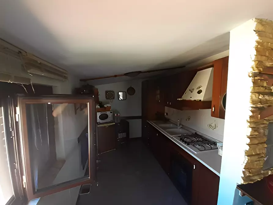 Immagine 4 di Appartamento in vendita  in Via Fratelli Bandiera - I traversa n. 8 a Teverola