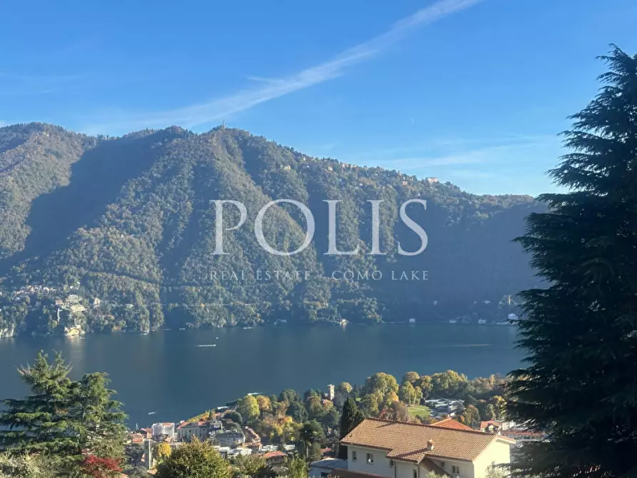 Immagine 3 di Villa in vendita  in via Gentrino a Cernobbio