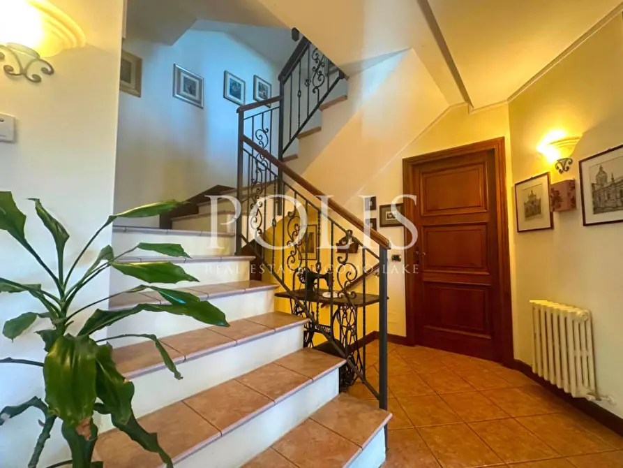 Immagine 5 di Villa in vendita  in via Gentrino a Cernobbio