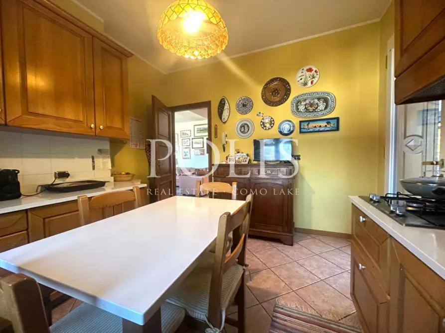 Immagine 17 di Villa in vendita  in via Gentrino a Cernobbio