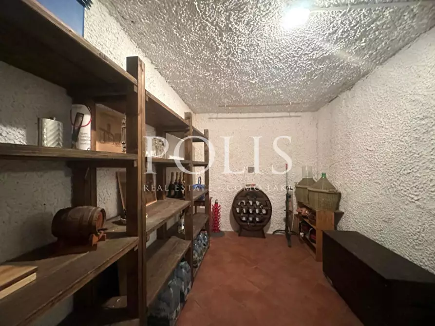 Immagine 32 di Villa in vendita  in via Gentrino a Cernobbio