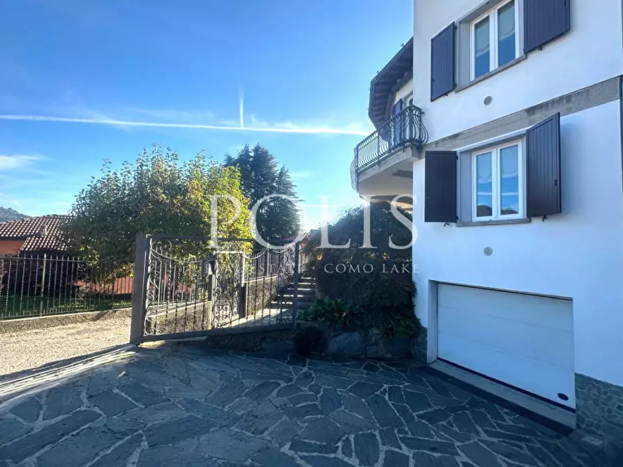 Immagine 35 di Villa in vendita  in via Gentrino a Cernobbio