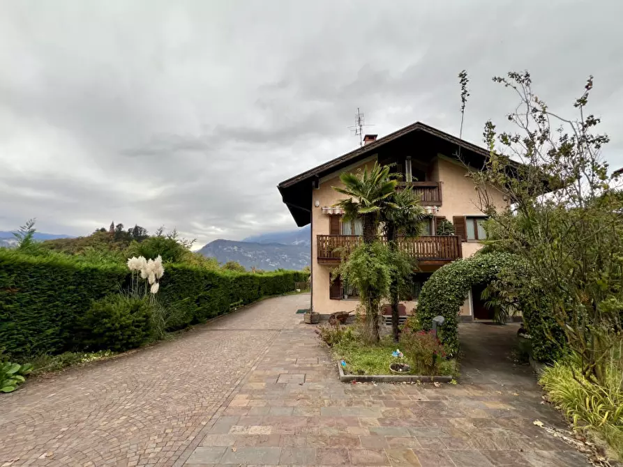 Immagine 1 di Casa indipendente in vendita  in Via del Porfido 31 a Trento