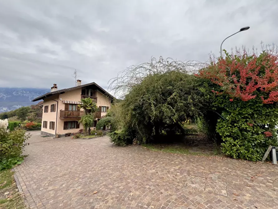 Immagine 4 di Casa indipendente in vendita  in Via del Porfido 31 a Trento