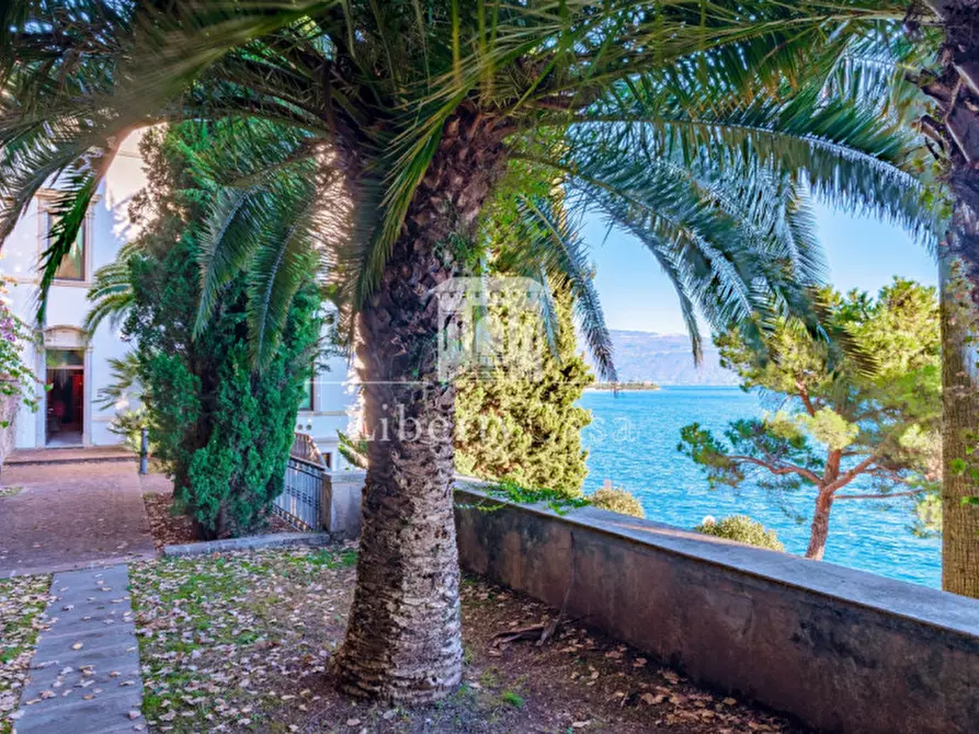 Immagine 12 di Appartamento in vendita  in Via Roma a Toscolano-Maderno