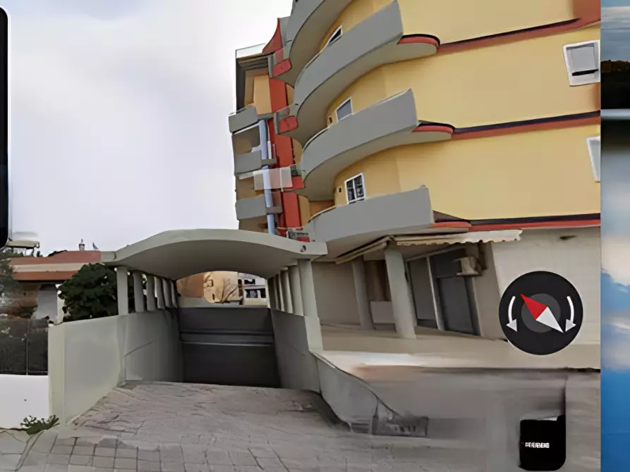 Immagine 3 di Garage in vendita  in Via Giovanni Amendola a Gioia Del Colle