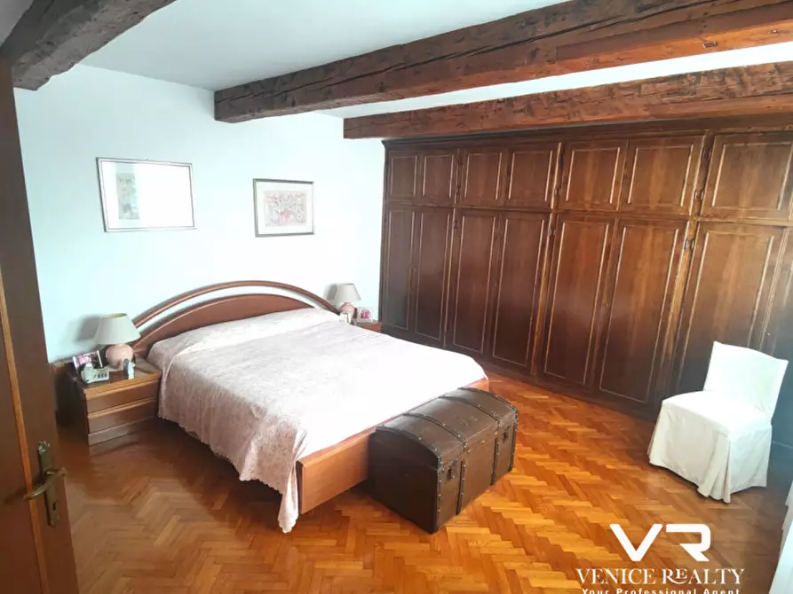 Immagine 10 di Appartamento in vendita  in campo widmann a Venezia