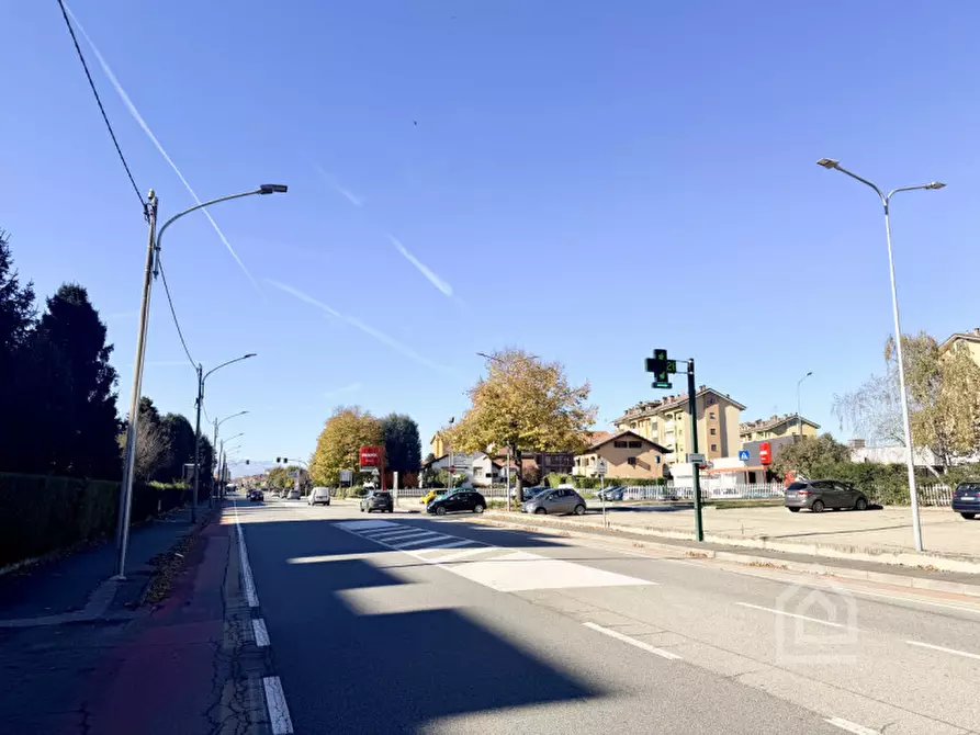 Immagine 35 di Negozio in vendita  in Via Alcide De Gasperi 2 a Chivasso