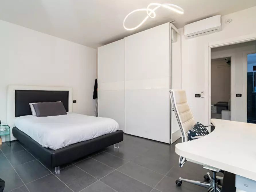 Immagine 34 di Appartamento in vendita  in strada di sassi 20 a Torino