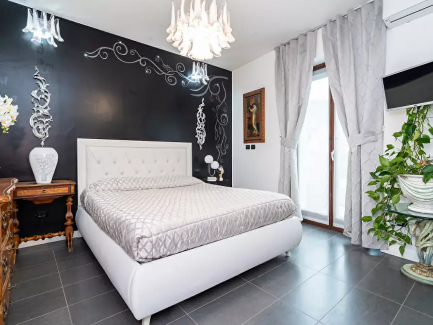 Immagine 42 di Appartamento in vendita  in strada di sassi 20 a Torino