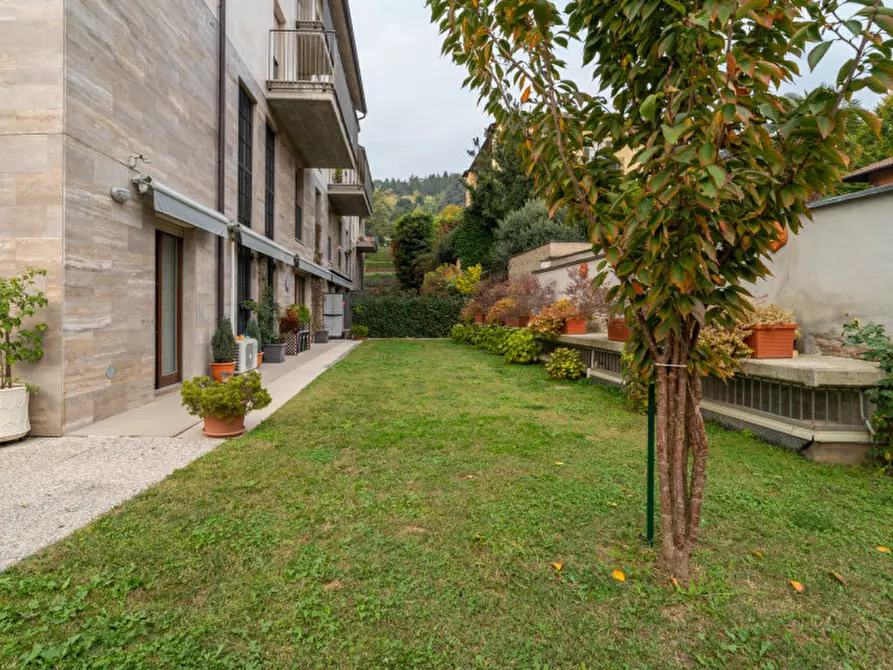 Immagine 67 di Appartamento in vendita  in strada di sassi 20 a Torino