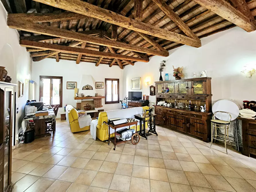 Immagine 1 di Casa indipendente in vendita  in VIA SAN PIETRO a Este