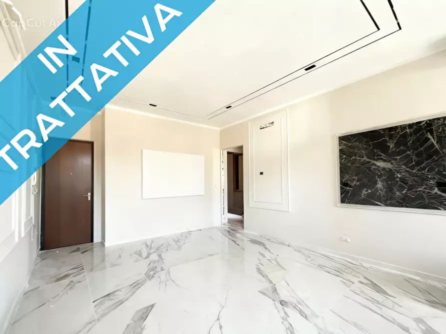 Immagine 1 di Appartamento in vendita  in via della chiesa a Brescia