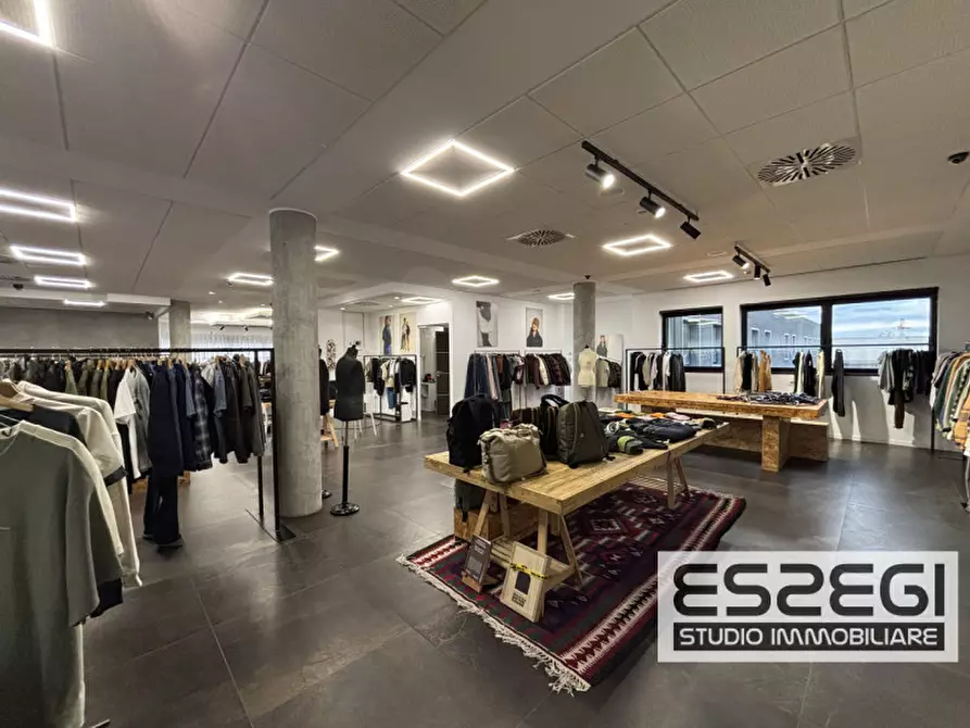 Immagine 2 di Ufficio in affitto  in Viale della Navigazione Interna a Padova