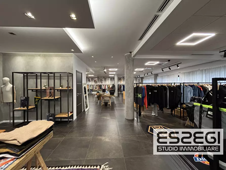 Immagine 5 di Ufficio in affitto  in Viale della Navigazione Interna a Padova