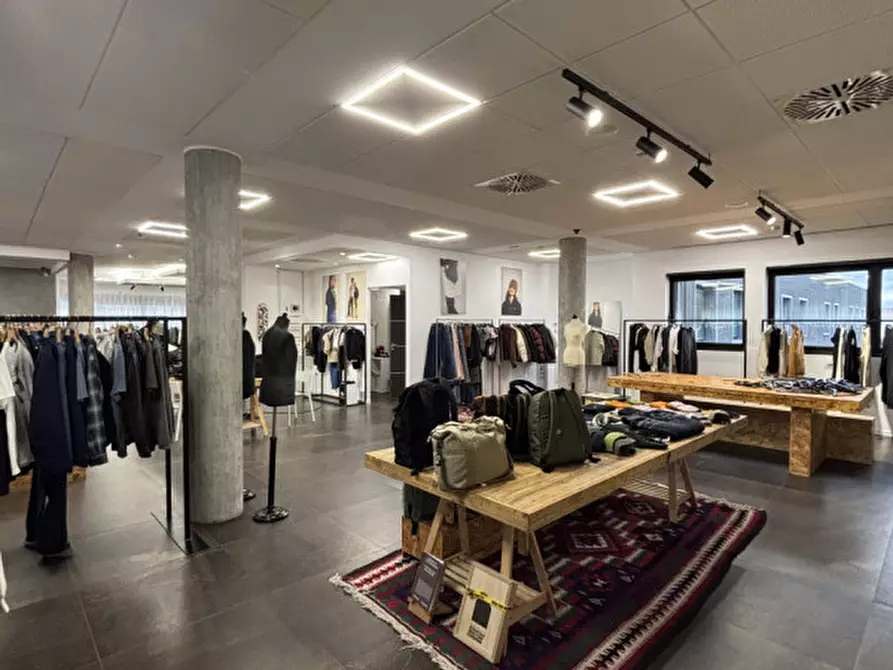 Immagine 9 di Ufficio in affitto  in Viale della Navigazione Interna a Padova