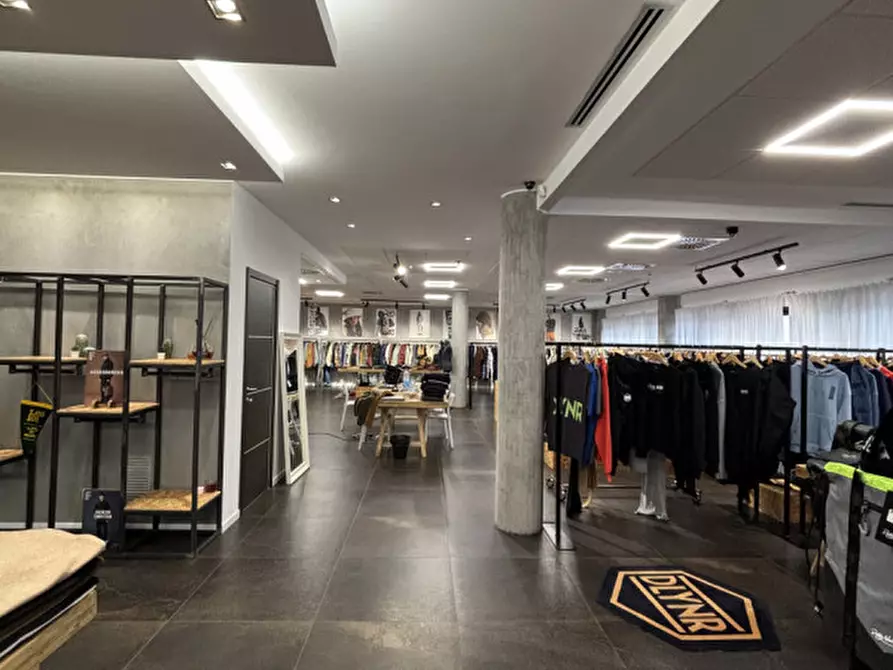 Immagine 15 di Ufficio in affitto  in Viale della Navigazione Interna a Padova