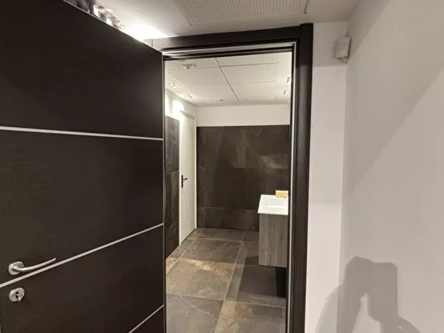 Immagine 16 di Ufficio in affitto  in Viale della Navigazione Interna a Padova