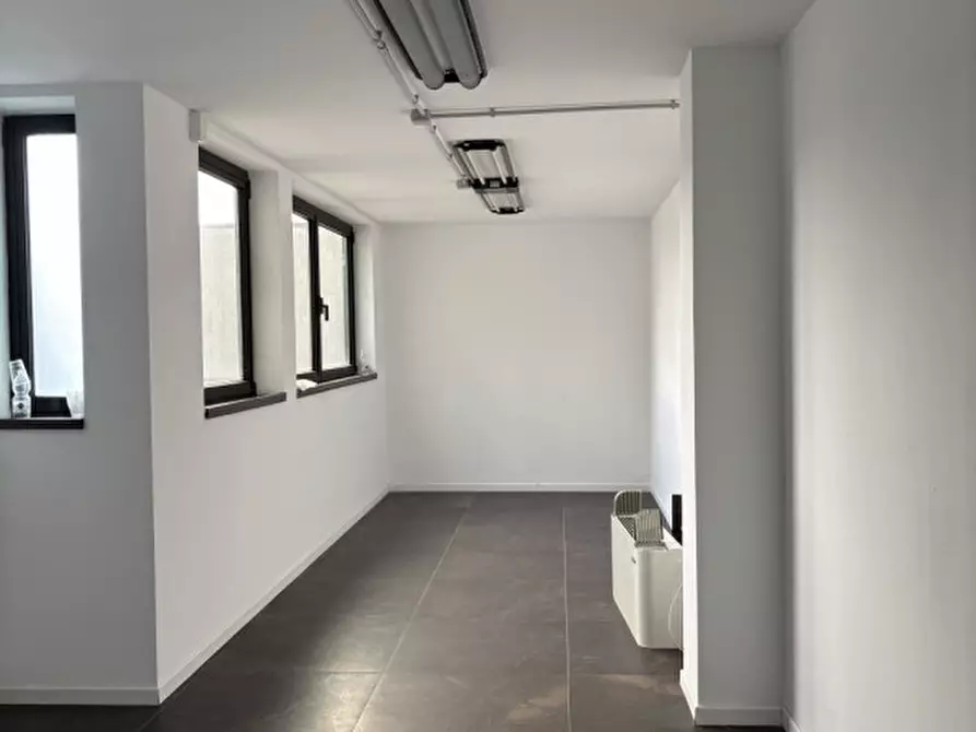 Immagine 20 di Ufficio in affitto  in Viale della Navigazione Interna a Padova