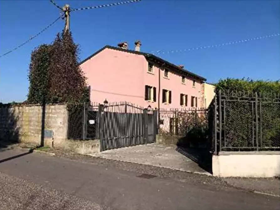 Immagine 2 di Casa indipendente in vendita  in Via Canova 6c a Zevio